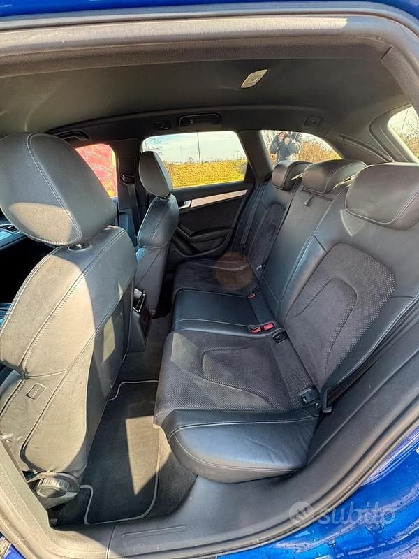 Käytetty Audi A4 Sport 190 HP (139 kW) 2015 Sininen Farmari
