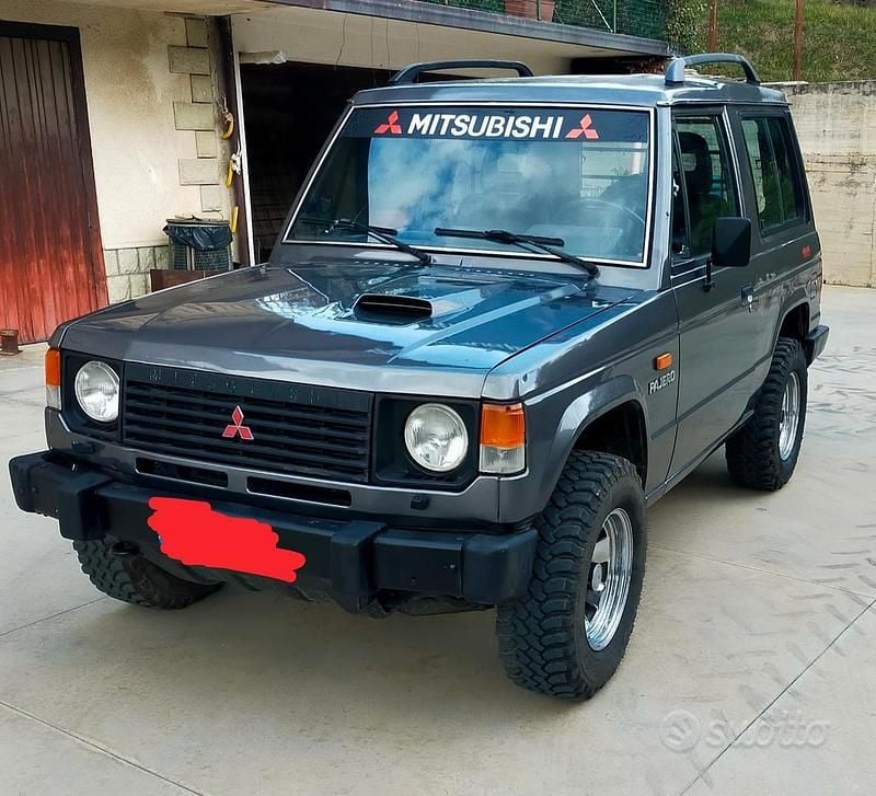 Usata Mitsubishi Pajero 1989 Grigio SUV