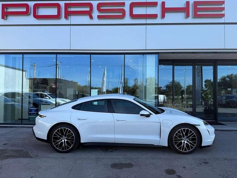 Bianco Usata 2024 Porsche Taycan Performance Package Berlina | 78.000 € (Ottimo prezzo) - Immagine 1/4