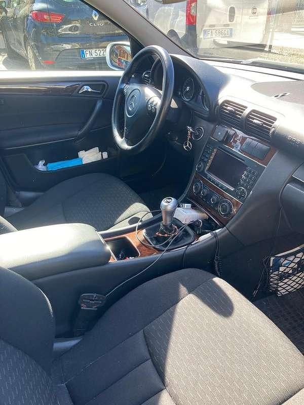 Usata Mercedes C220 AMG 150 CV (110 kW) 2007 Argento Station wagon