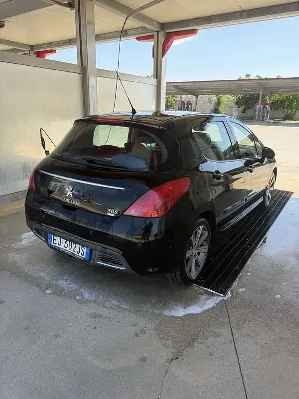 Usata Peugeot 308 109 CV (80 kW) 2011 Berlina