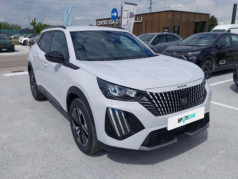 Nuova Peugeot 2008 Allure 102 CV (75 kW) 2025 Bianco okenite SUV