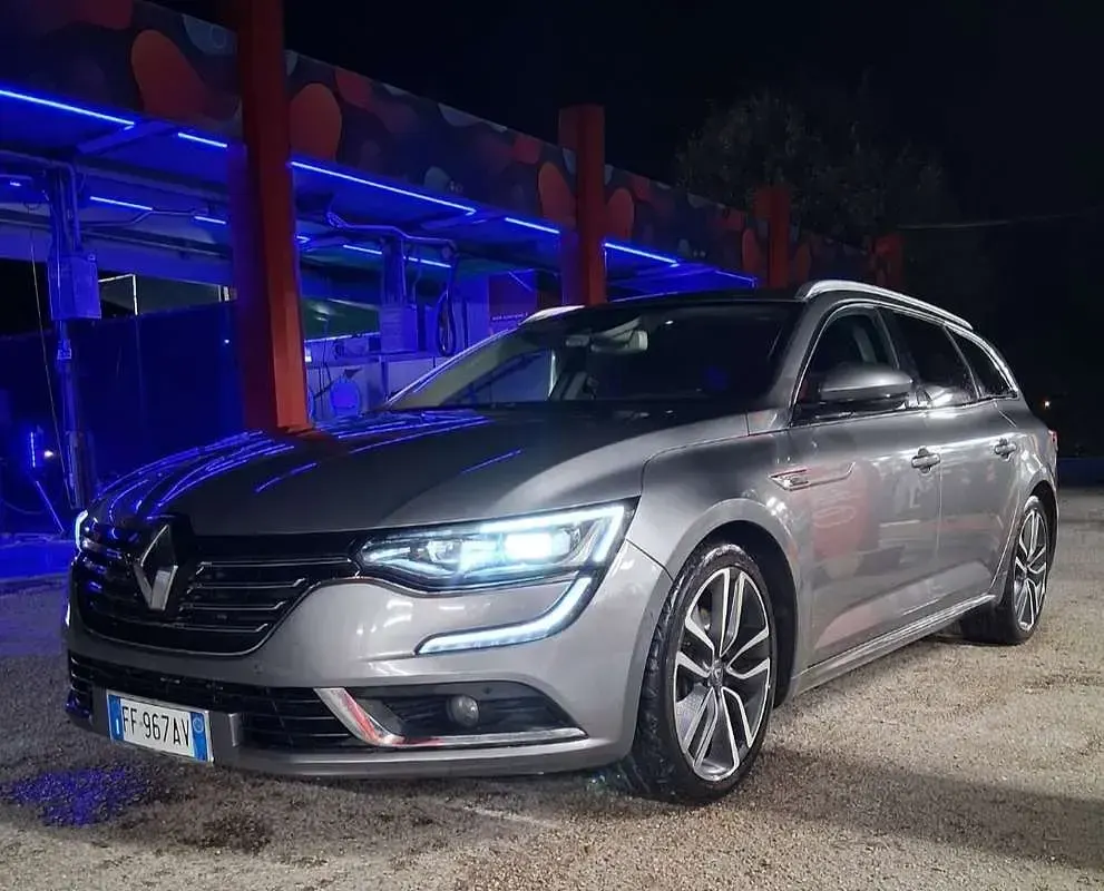Usata Renault Talisman Intens 160 CV (117 kW) 2016 Grigio Station wagon