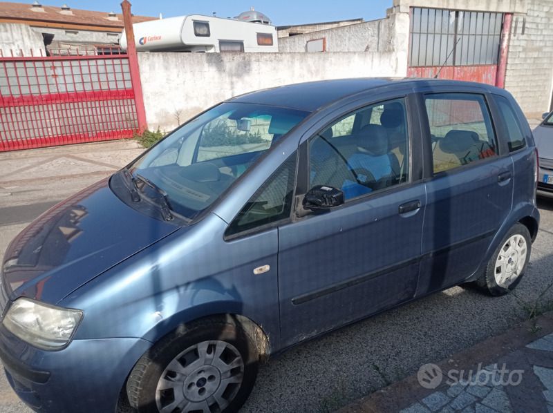 Usata Fiat Idea 2005 Blu Monovolume