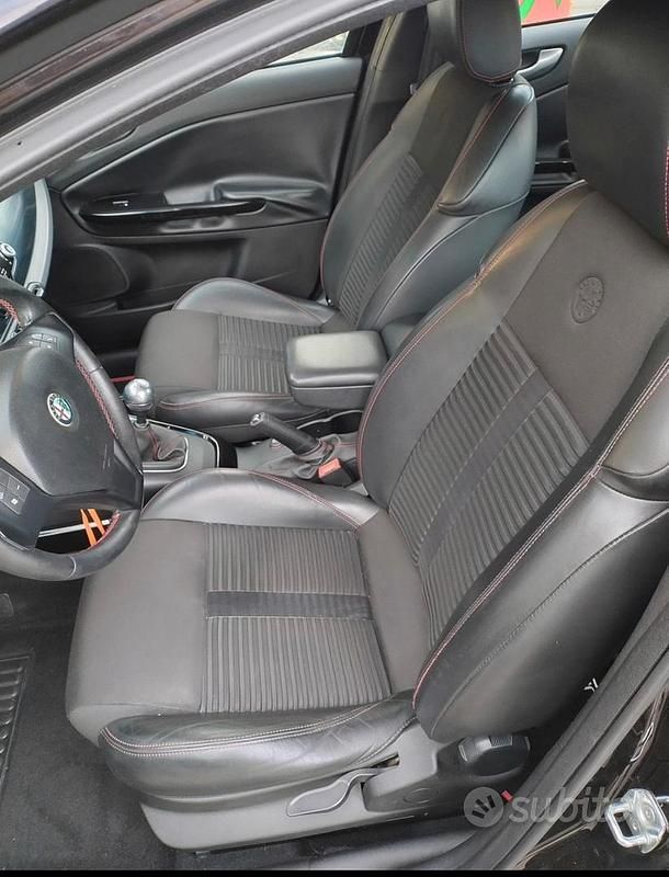 Usata Alfa Romeo Giulietta 170 CV (125 kW) 2011 Nero Utilitaria