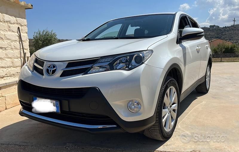 Usata Toyota RAV4 Edition 150 CV (110 kW) 2014 Bianco SUV