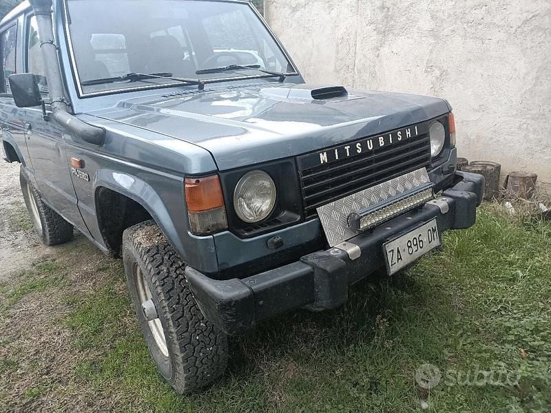 Usata Mitsubishi Pajero 1988 SUV