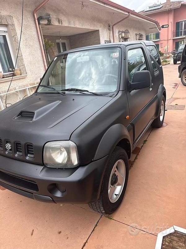 Usata Suzuki Jimny 2004 Nero SUV