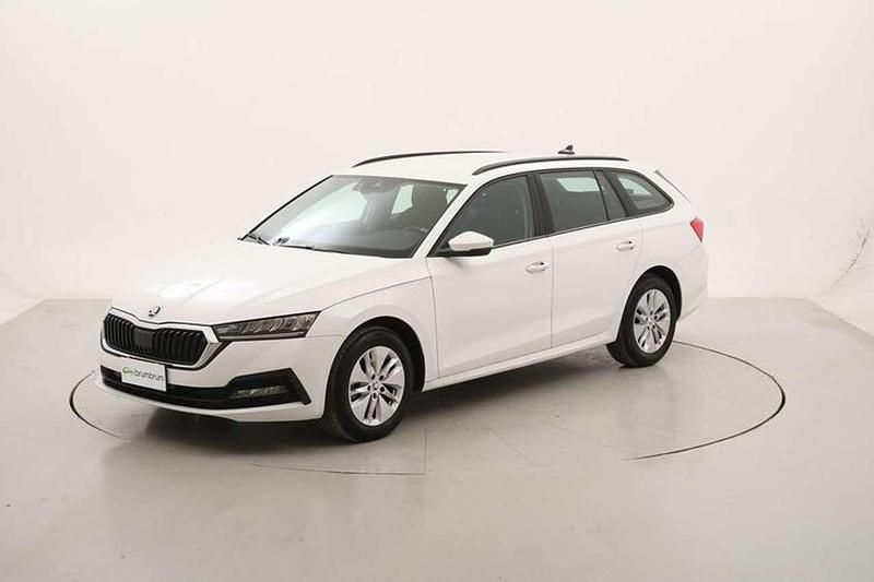 Usata Skoda Octavia Ambition 110 CV (80 kW) 2022 Bianco Station wagon
