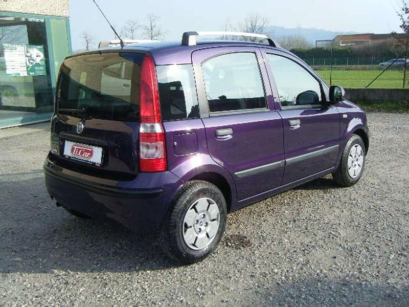 Usata Fiat Panda Dynamic 69 CV (50 kW) 2011 Lilla Utilitaria