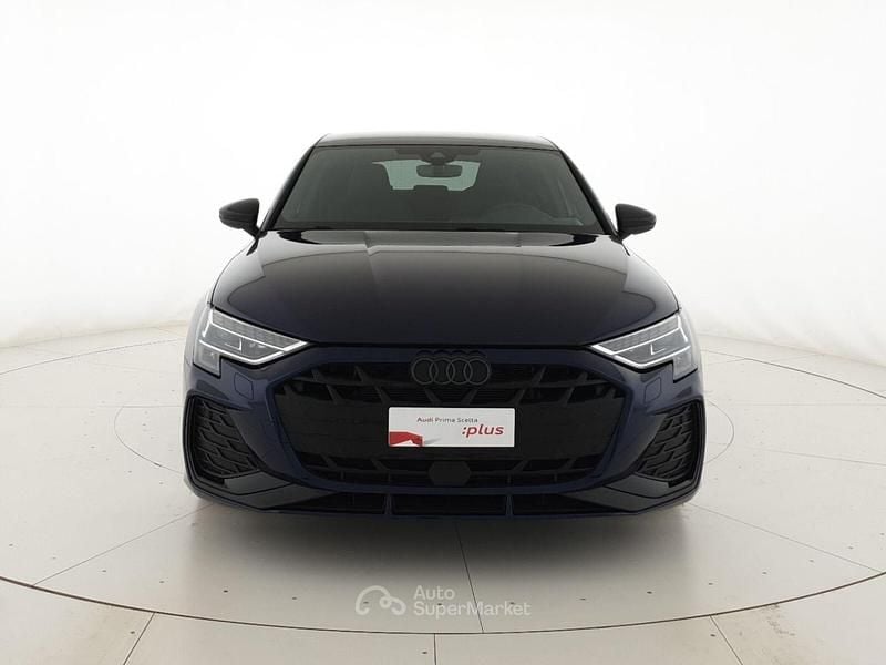 Usata Audi A3 S-Line 150 CV (110 kW) 2025 Blu navarra metallizzato Berlina