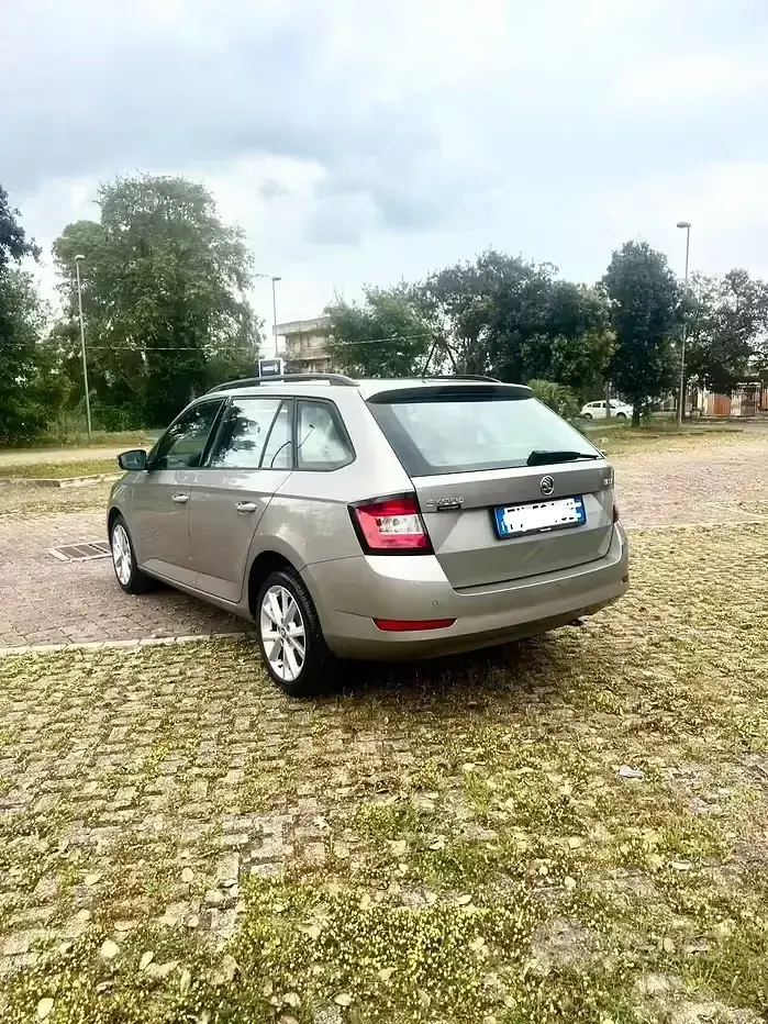 Usata Skoda Fabia Design Edition 95 CV (69 kW) 2020 Grigio Utilitaria
