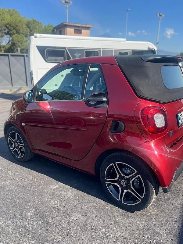 Usata Smart ForTwo Electric Drive 61 kW (84 CV) 2024 Rosso Cabrio