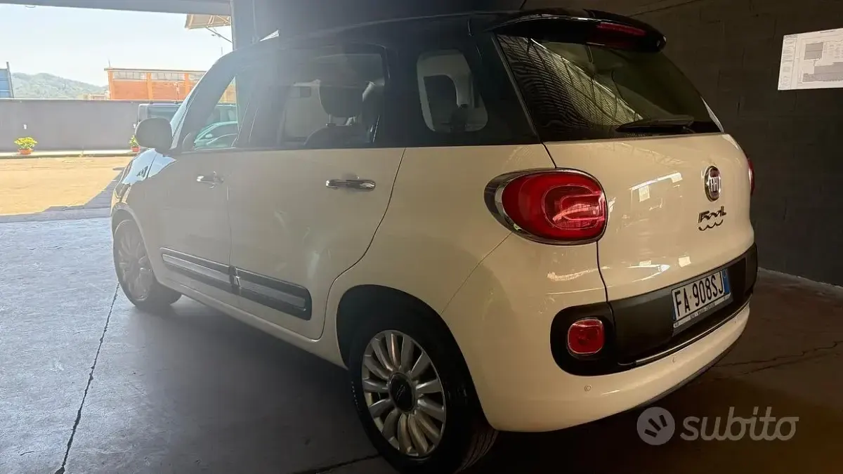 Usata Fiat 500L Lounge 85 CV (62 kW) 2014 Bianco Monovolume