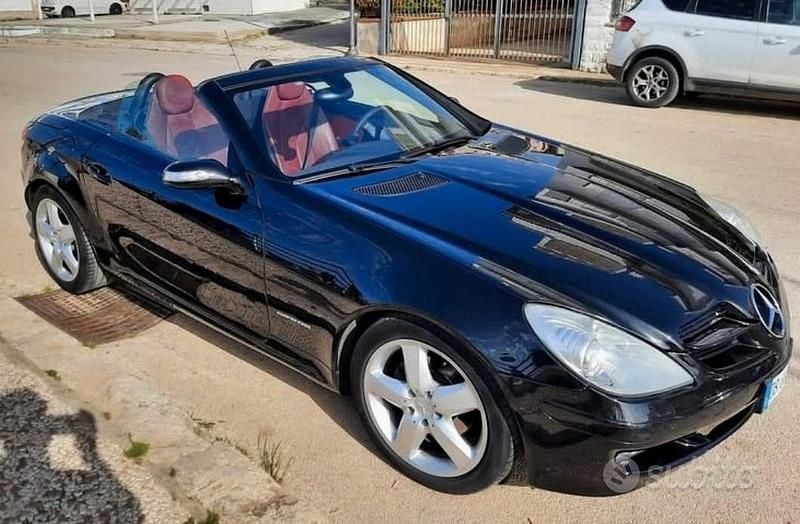 Usata Mercedes SLK200 Chrome 163 CV (119 kW) 2006 Nero Cabrio