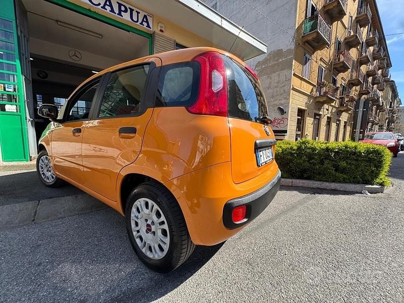 Usata Fiat Panda 69 CV (50 kW) 2019 Arancione Utilitaria