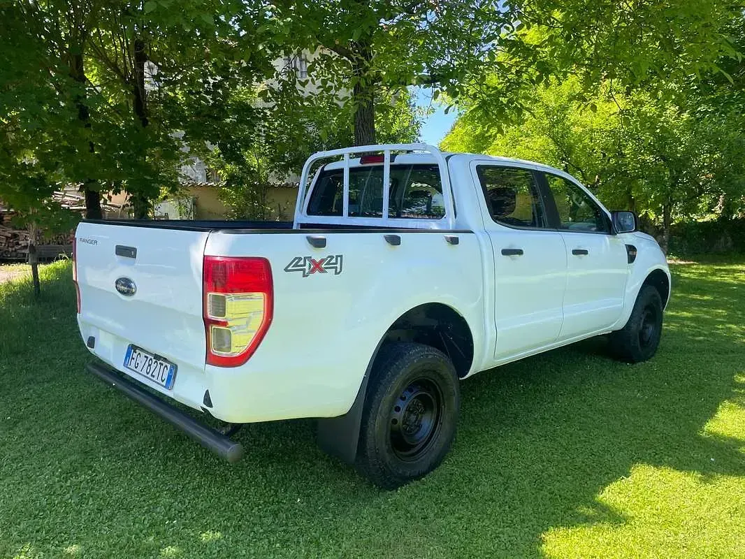 Usata Ford Ranger 160 CV (117 kW) 2017 Bianco Pick-up