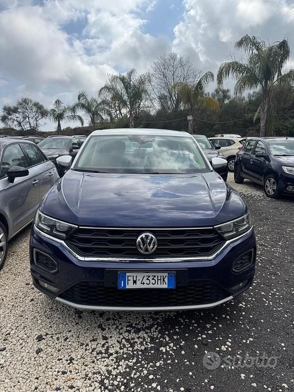 Usata VW T-Roc Style 115 CV (84 kW) 2019 Blu SUV