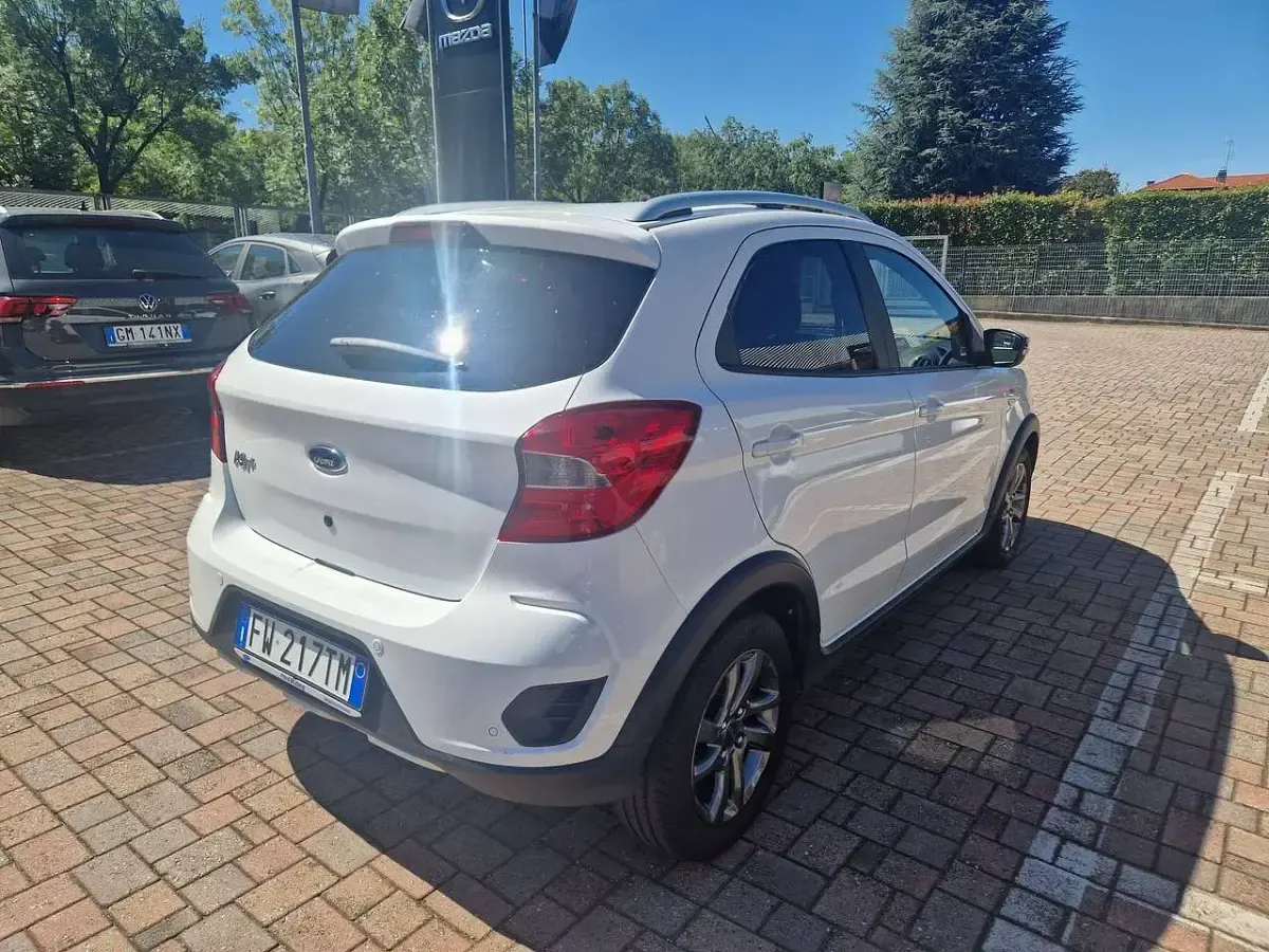 Usata Ford Ka Plus Active 86 CV (63 kW) 2019 Bianco Utilitaria