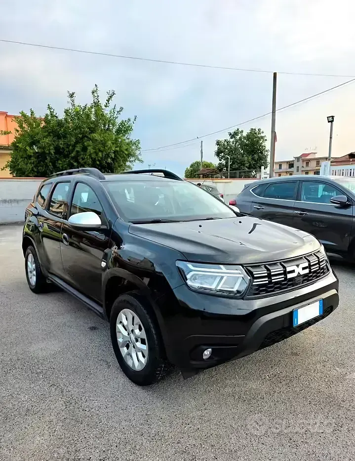 Usata Dacia Duster Comfort 114 CV (83 kW) 2023 Nero SUV