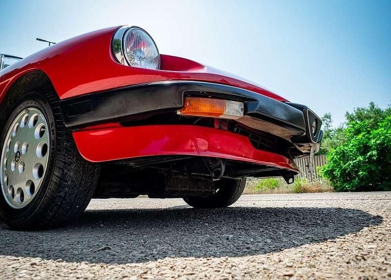 Usata Alfa Romeo Spider Veloce 101 CV (74 kW) 1988 Rosso Cabrio