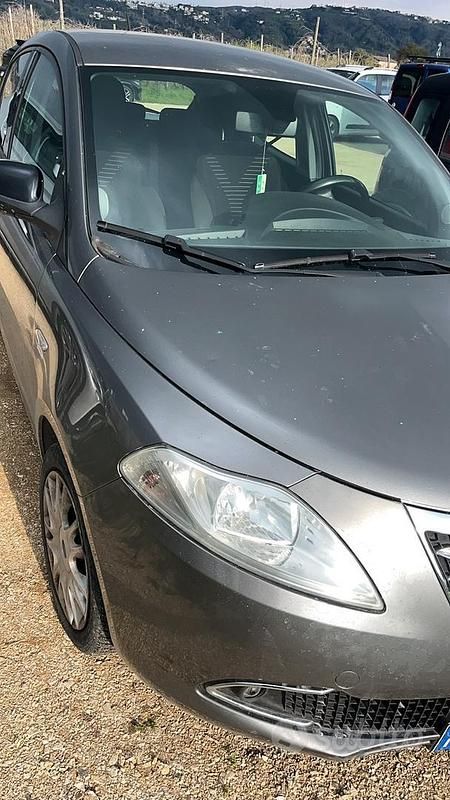 Usata Lancia Ypsilon 2011 Grigio Utilitaria