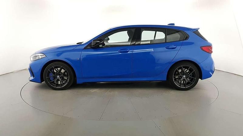 Usata BMW M135 306 CV (225 kW) 2021 Azzurro metallizzato Utilitaria
