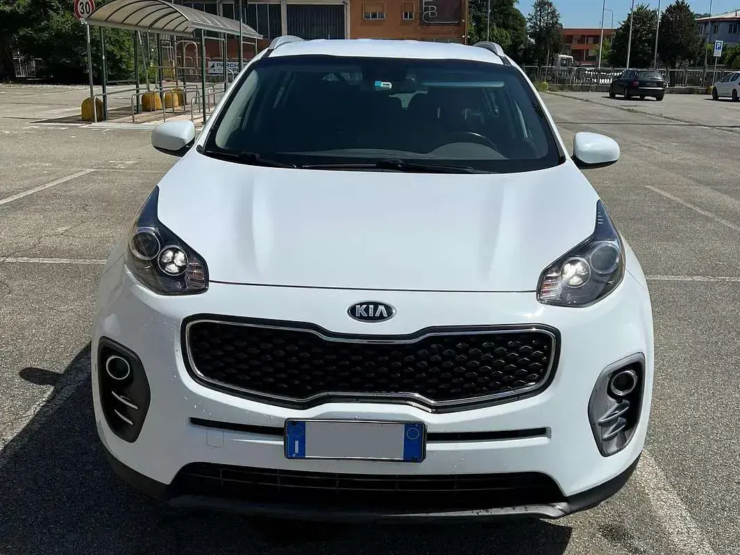 Usata Kia Sportage Style 116 CV (85 kW) 2018 Bianco SUV