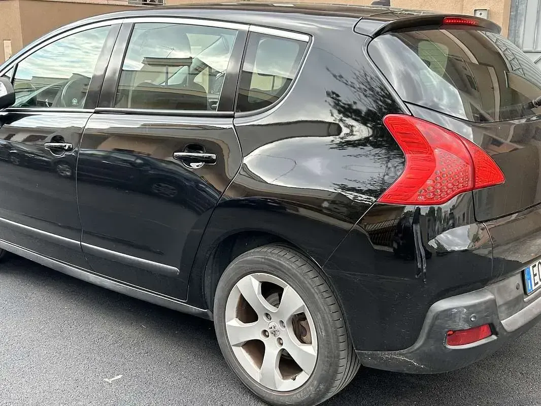 Usata Peugeot 3008 Business-Line 109 CV (80 kW) 2010 Nero Station wagon