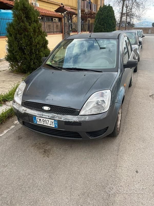 Usata Ford Fiesta 2004 Berlina