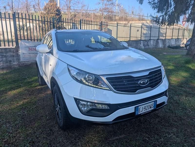 Bianco Usata 2011 Kia Sportage Active SUV | 10.499 € (Cara) - Immagine 1/4