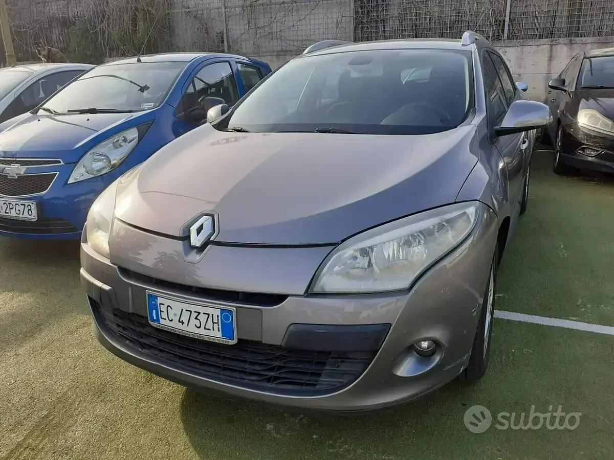 Usata Renault Mégane Dynamique 110 CV (80 kW) 2010 Berlina