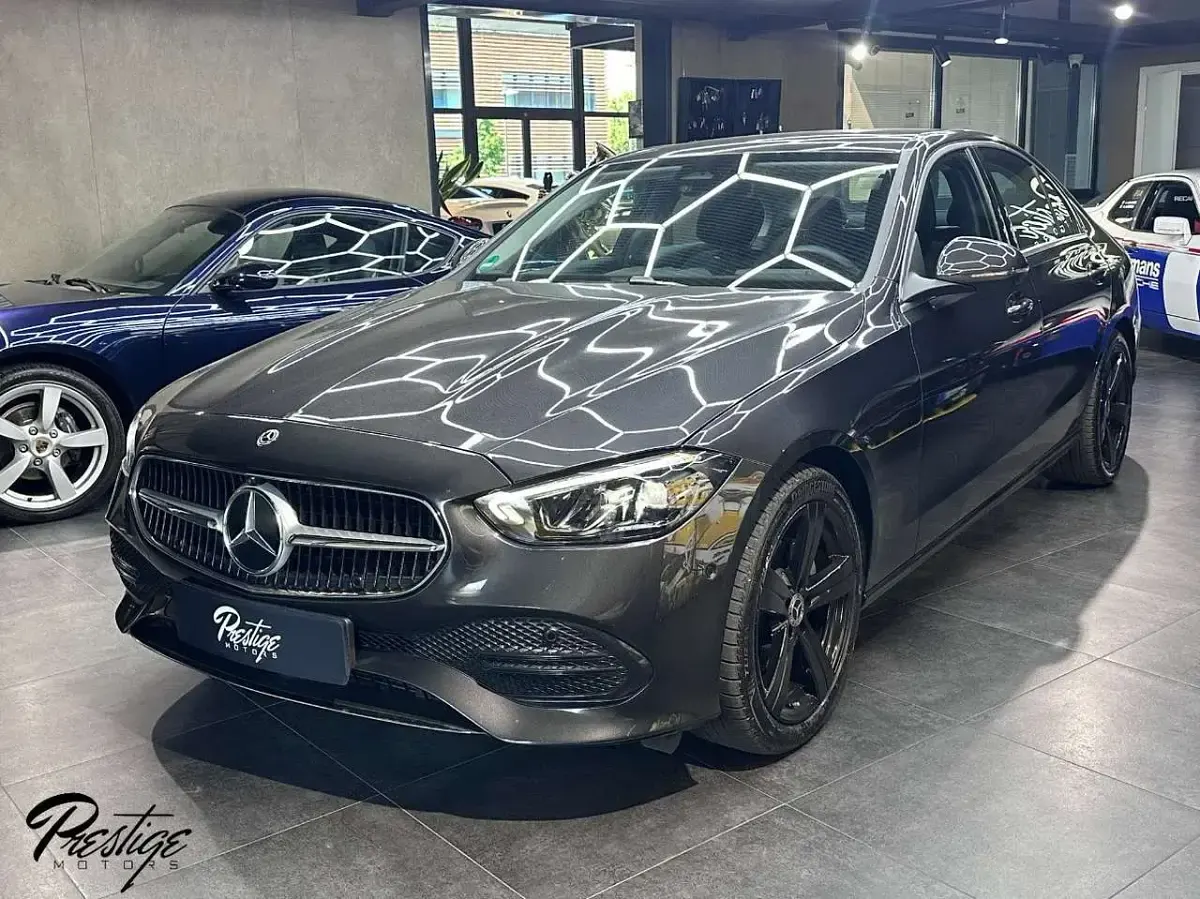 Usata Mercedes C180 2024 Grigio Berlina