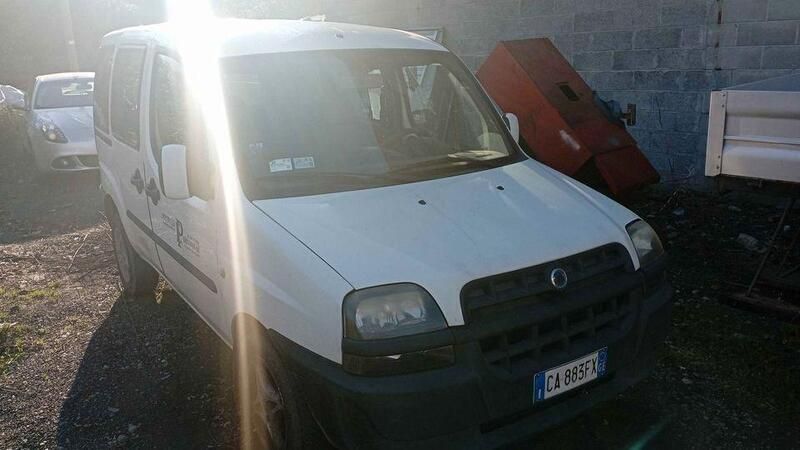 Usata Fiat Doblò 101 CV (74 kW) 2002 Bianco Monovolume