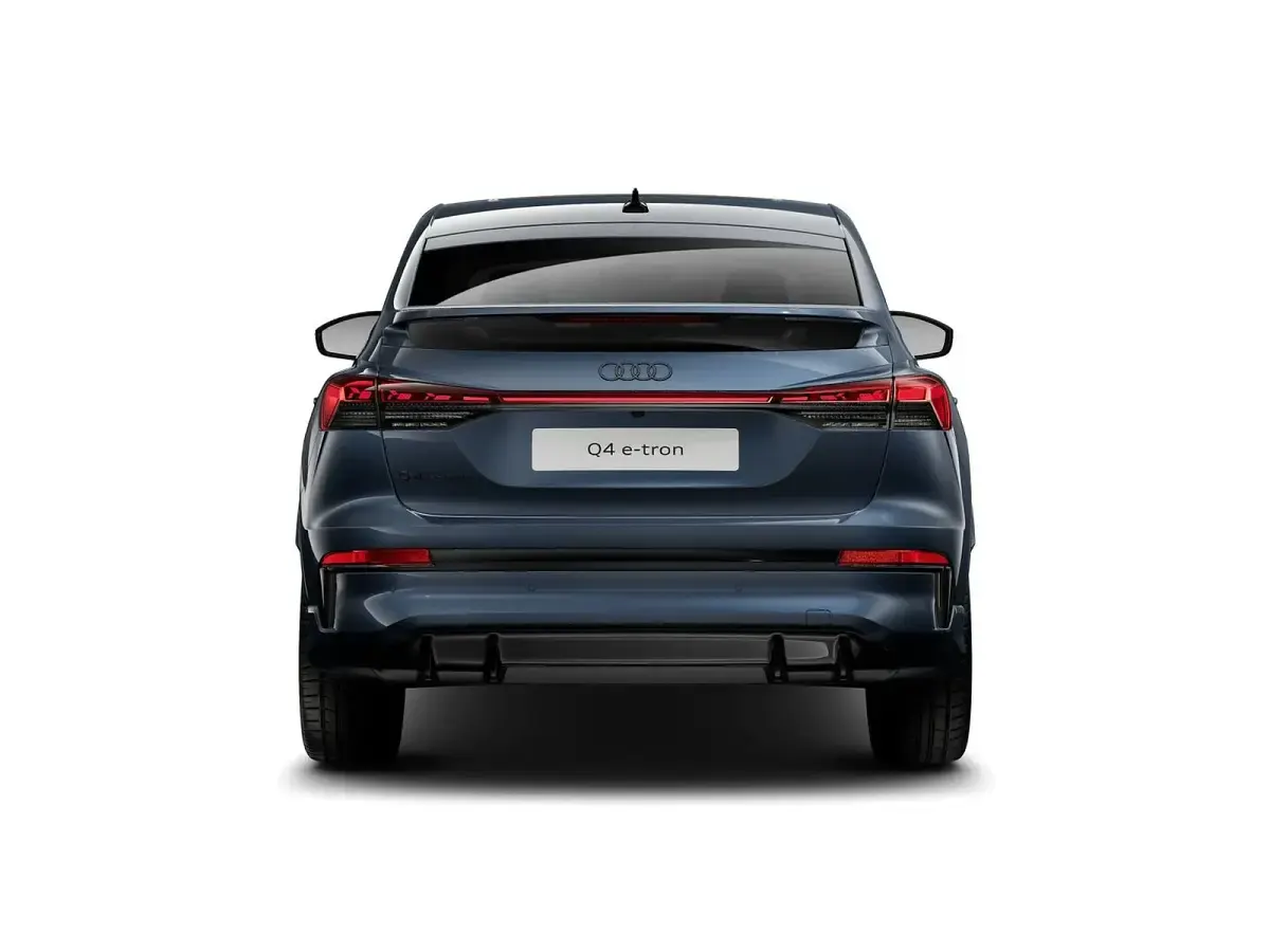 Nuova Audi Q4 Sportback e-tron Business 210 kW (286 CV) 2026 Blu plasma metallizzato SUV