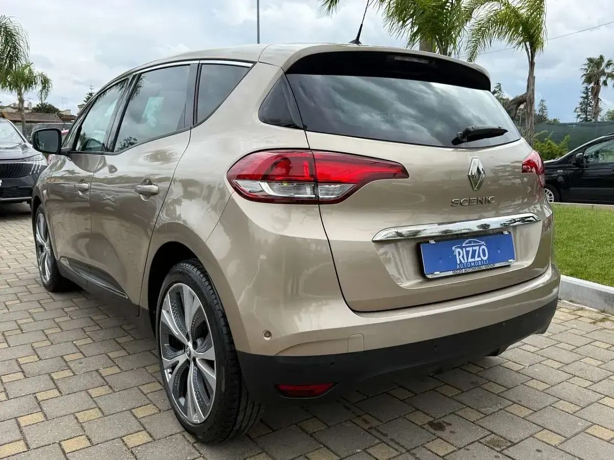 Usata Renault Scénic IV Bose Edition 120 CV (88 kW) 2017 Grigio Monovolume