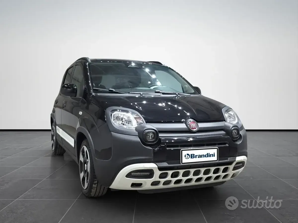 Nuova Fiat Panda Cross Cross 65 CV (47 kW) 2026 Nero cinema Utilitaria