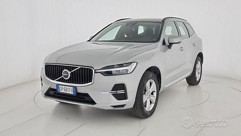 Usata Volvo XC60 Core 197 CV (144 kW) 2023 Grigio SUV