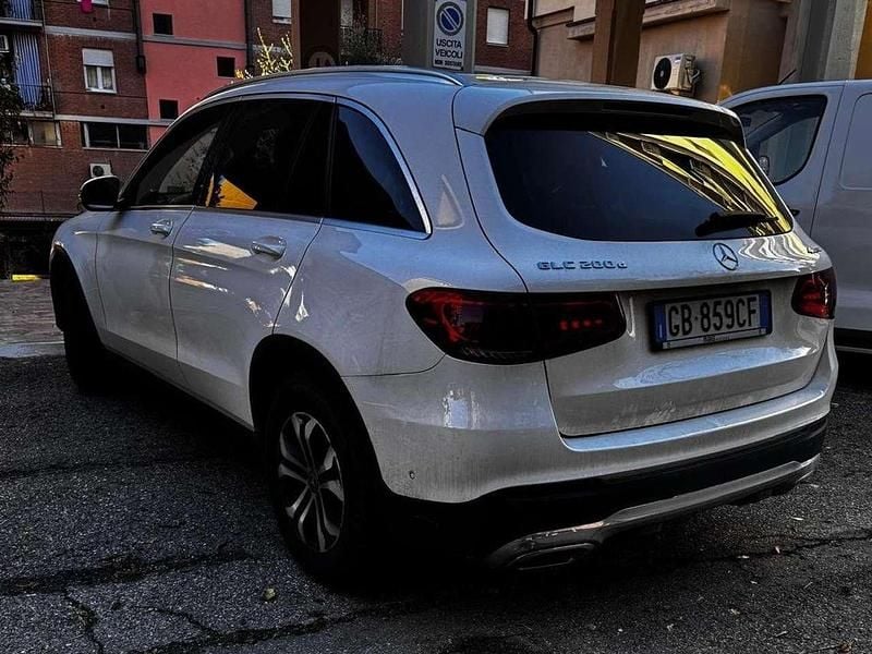 Usata Mercedes GLC200 Business 163 CV (119 kW) 2020 Bianco SUV
