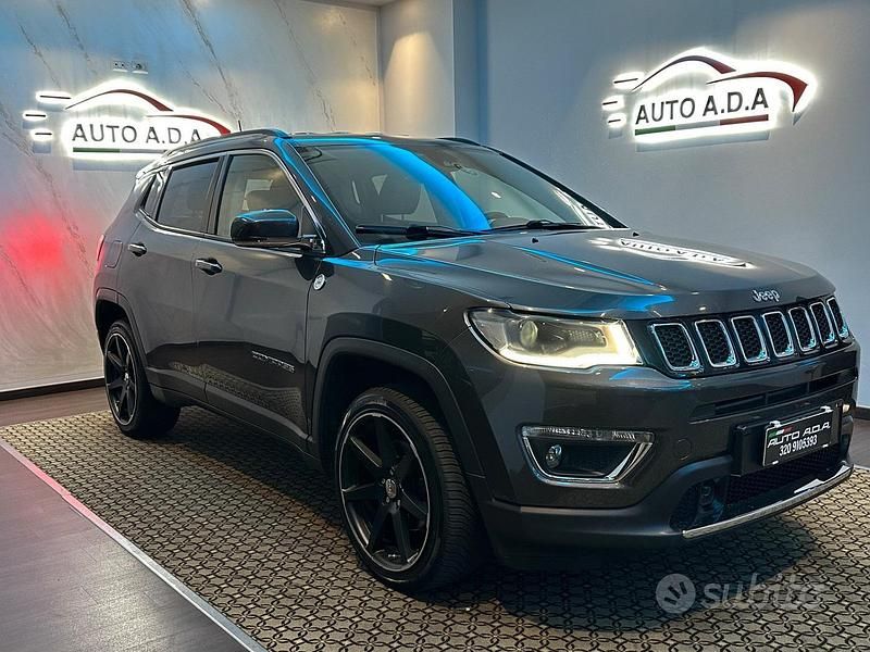 Usata Jeep Compass Limited 140 CV (102 kW) 2017 Grigio SUV