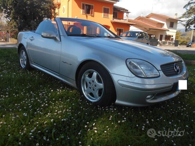 Usata Mercedes SLK200 163 CV (119 kW) 2000 Grigio Cabrio