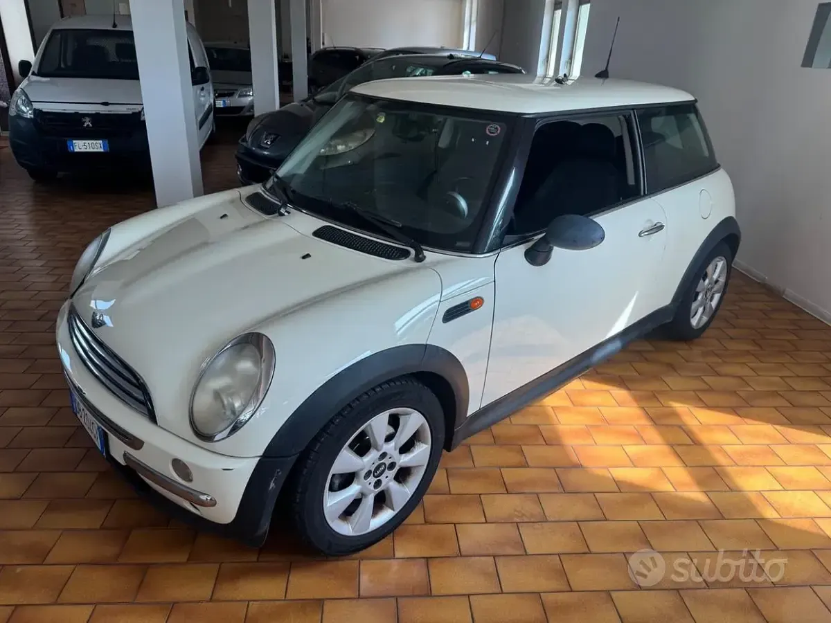 Usata Mini One D 88 CV (64 kW) 2006 Bianco Utilitaria