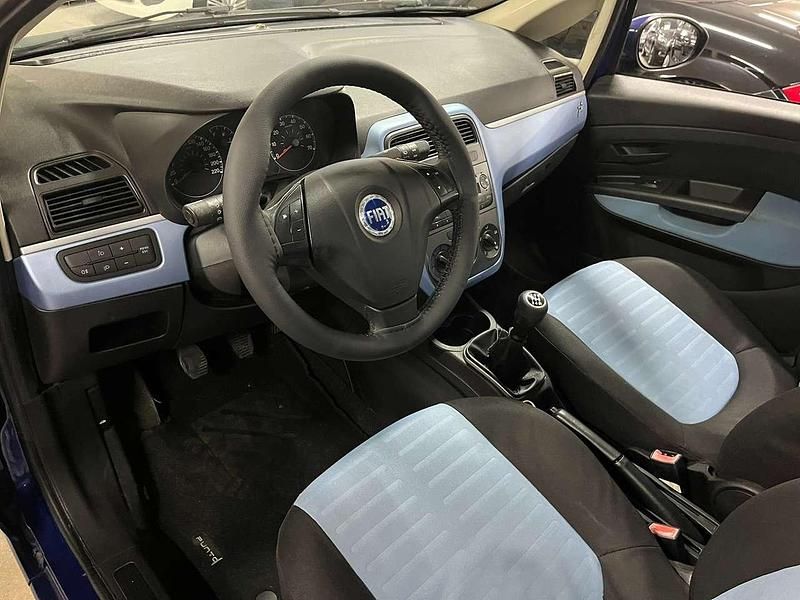 Usata Fiat Grande Punto 75 CV (55 kW) 2006 Blu/azzurro Utilitaria