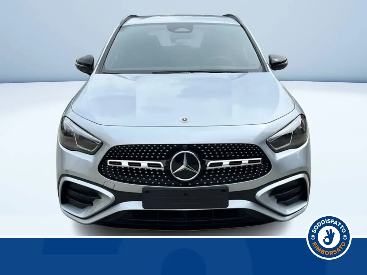 Usata Mercedes GLA200 AMG line 150 CV (110 kW) 2026 Argento metallizzato SUV