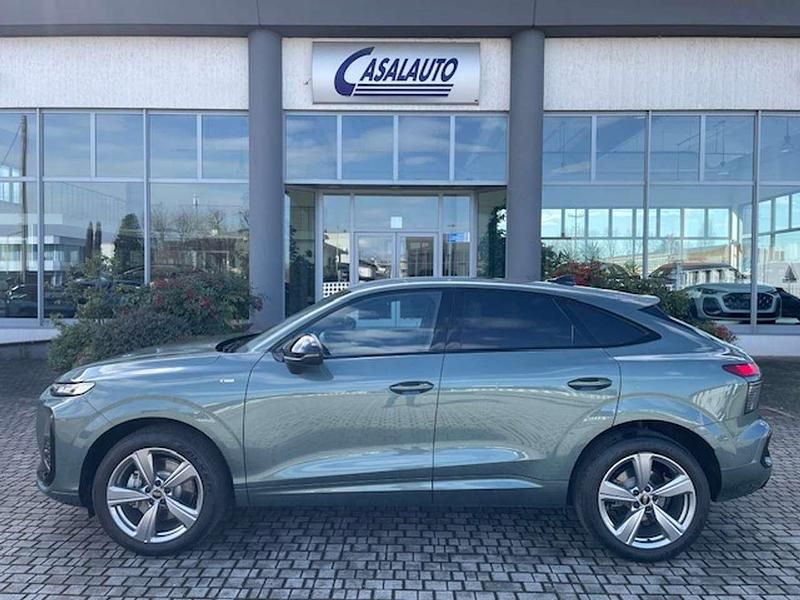 Nuova Audi Q3 Sportback S-Line 204 CV (150 kW) 2026 Verde salvia SUV