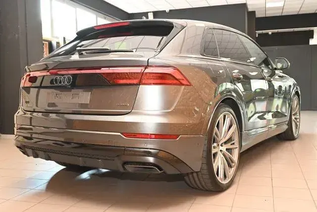 Nuova Audi Q8 S-line plus 285 CV (209 kW) 2026 Grigio SUV
