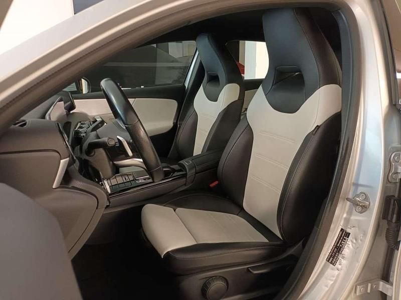 Usata Mercedes A250 Premium 224 CV (164 kW) 2018 Argento iridio Berlina