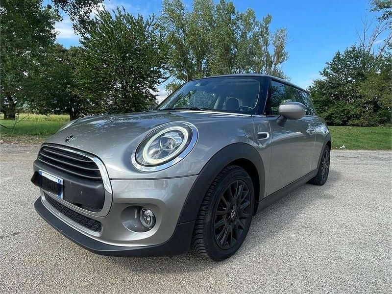 Grigio Usata 2020 Mini ONE Due volumi | 12.400 € (Ottimo prezzo) - Immagine 1/4