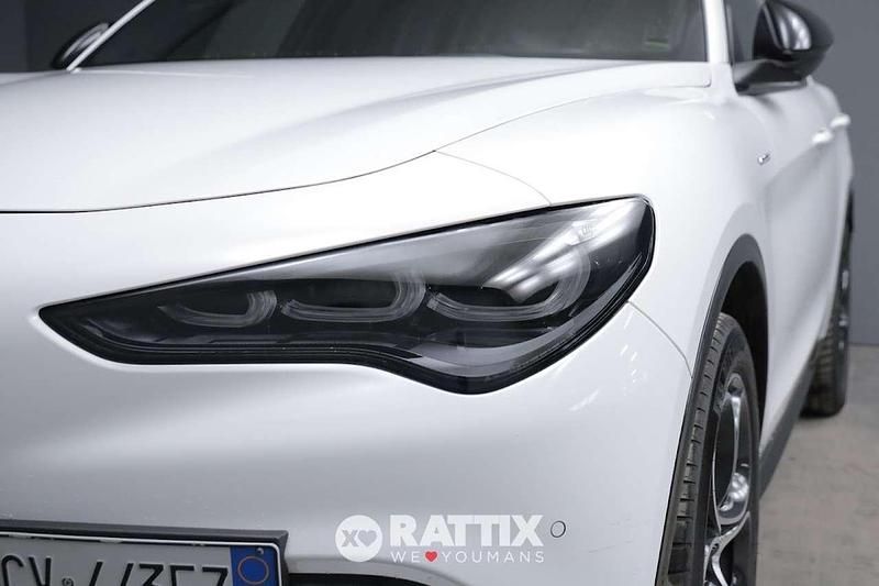 Usata Alfa Romeo Stelvio Veloce 210 CV (154 kW) 2024 Bianco SUV