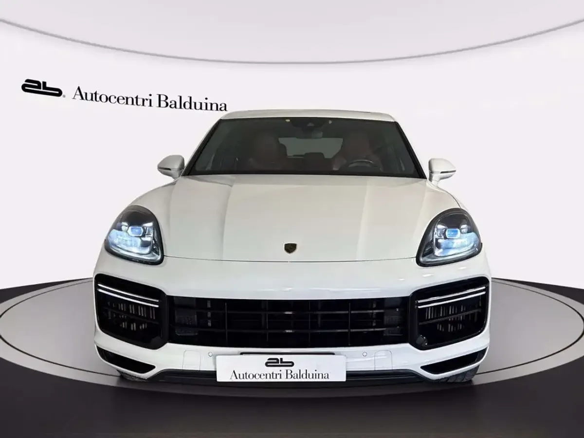 Usata Porsche Cayenne 549 CV (403 kW) 2018 Bianco SUV